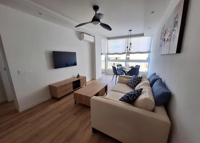 Seafront Apartment *